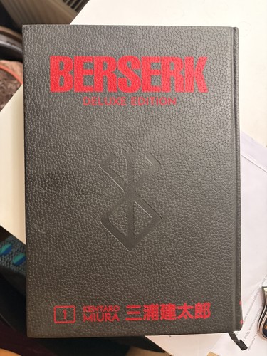 Berserk deluxe edition volume - deluxe,