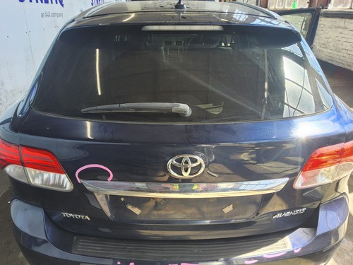 Tailgate boot blue toyota - blue,