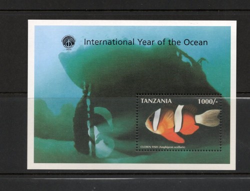 R7088 tanzania 1998 fish - ,