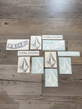 10 Volcom Black / White