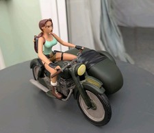 SLIGHT DAMAGE Lara Croft