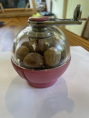 Nutmeg grinder pink leather - grinder-,