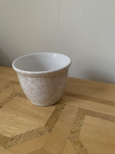 Small ceramic plant - small,