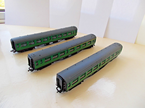 Bachmann bulleid coaches - 3,