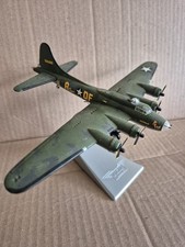 CORGI~AA48205~ 1:144 B-17