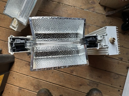 Omega lighting 1000w - lighting,