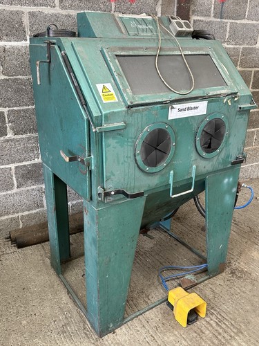 Sand blasting cabinet bead - sand,