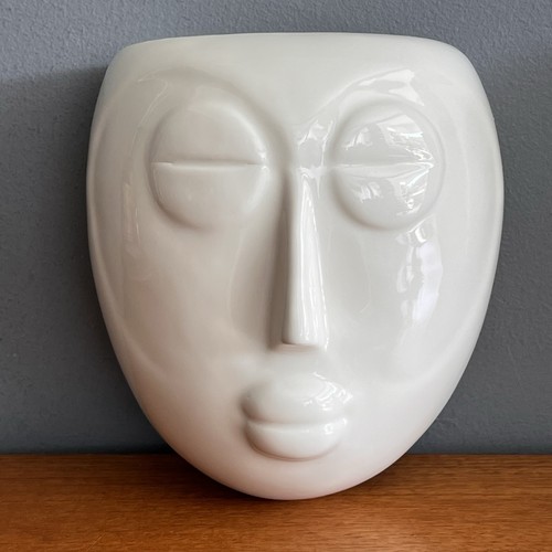 Modern face pottery wall - modern,