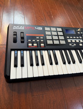 Akai Professional MPK49 –