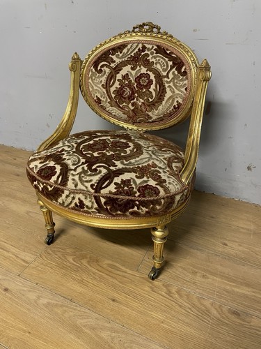 C19th carved giltwood nursing - carved,