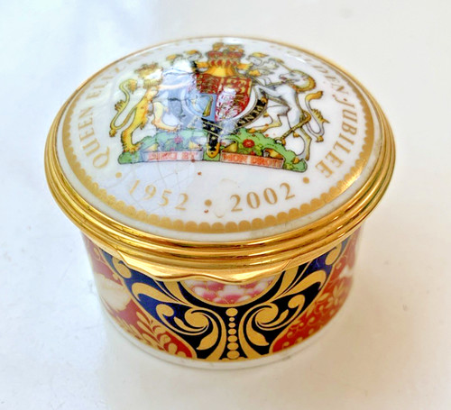 Royal worcester queen - royal,