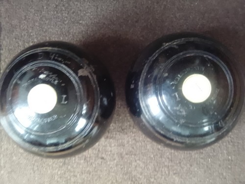 Crown green bowls 2lb - crown, 8oz