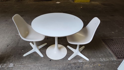 Arkana tulip piece - 3, dining