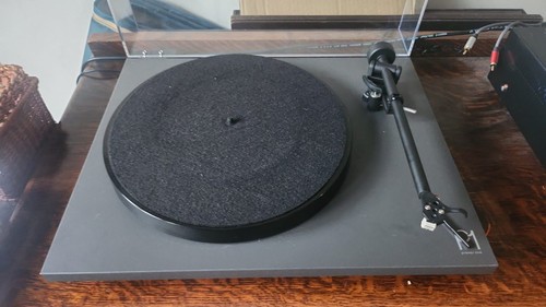Rega planar turntable - 1,