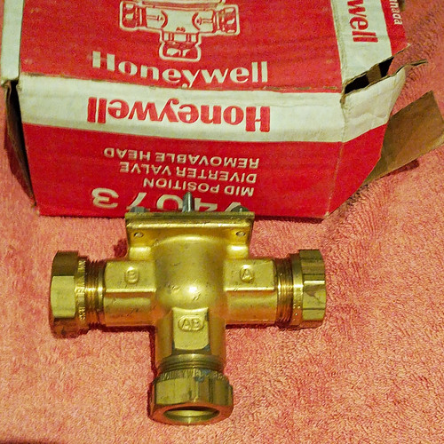 Honeywell v4073 way valve - v4073, 3