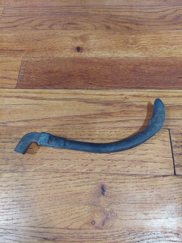 Antique cast iron cook - 7",