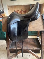 Childeric Dark Brown Dressage Saddle 17.5 inch