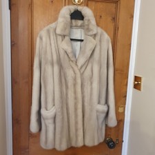 Beautiful Mink Coat Off White