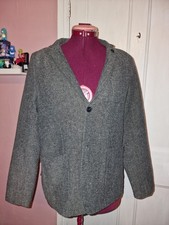 Zara boys 13/14 years Grey with beige elbow sections Pockets