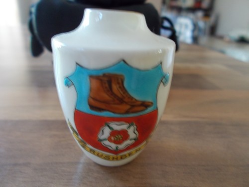 Rushden crested ware clifton - rushden,