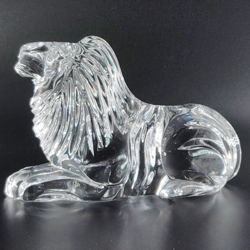 Waterford crystal resting - resting, lion