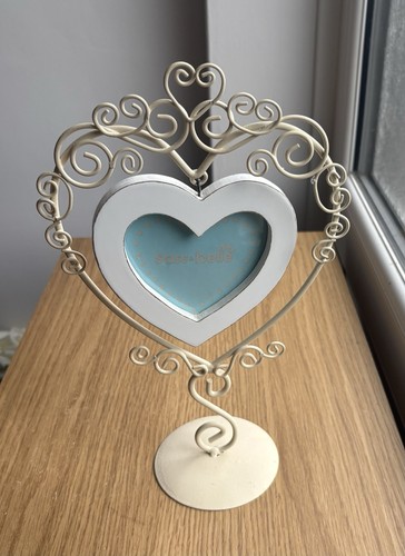 Sass belle heart photo - &,
