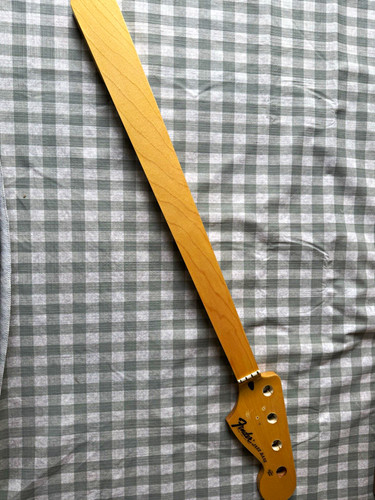 Fretless bass guitar - fretless, neck