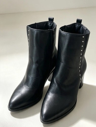 Black studded chelsea ankle - studded,