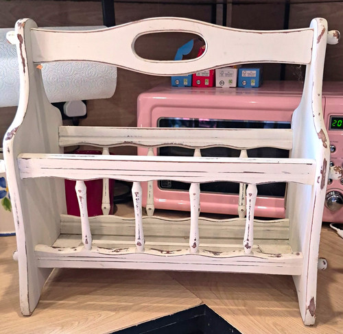 White wooden freestanding - wooden,