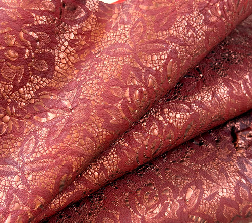 Metallic copper mahogany - metallic, on