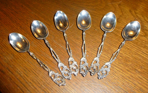 Set pierced rococo - of,