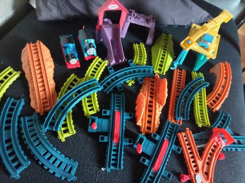 Large bundle thomas - large, of