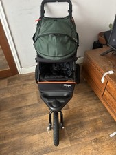 Out n about nipper 360 V4 in