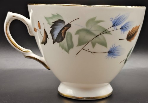 Colclough b368 bone - colclough, china
