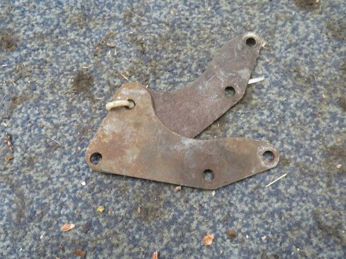 Unkown engine brackets - unkown,