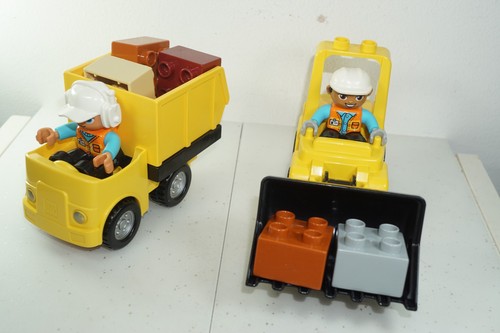 Lego duplo digger front loader - front,