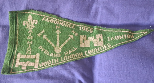 Vintage scouts pennant - scouts,