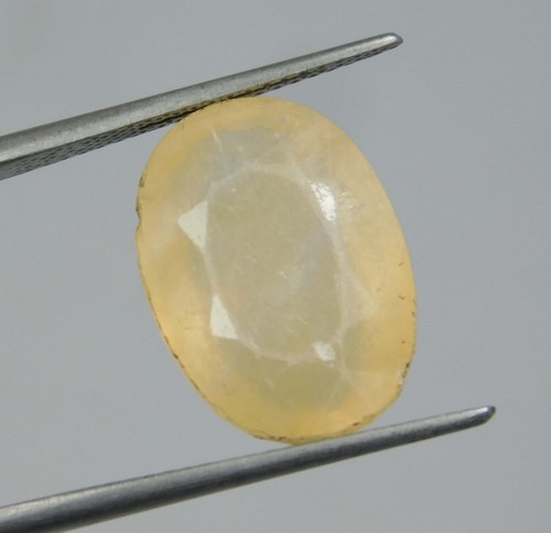 Natural yellow sapphire 85 - yellow, 14.85