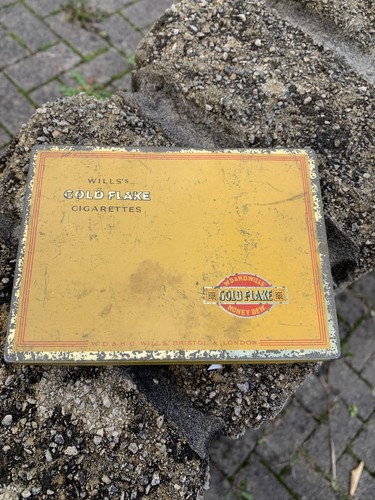 Wills gold flake - flake, cigarettes