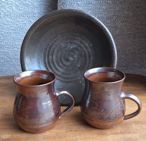 Pieces brown glazed - 3,