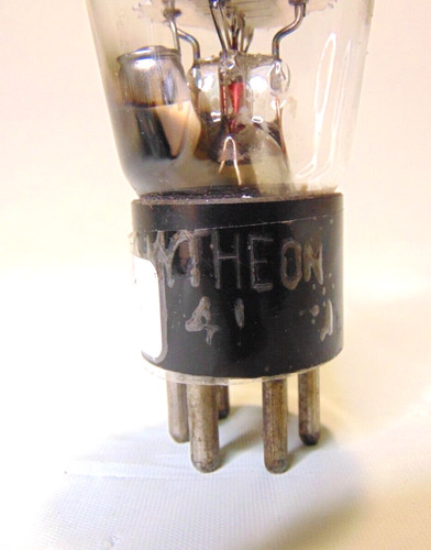 Raytheon type radio - type,