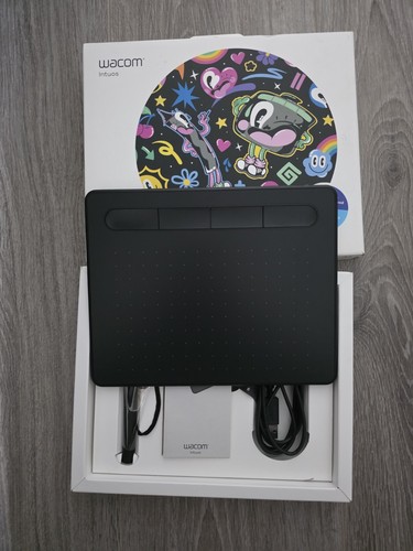 Wacom intuos drawing - wacom, tablet