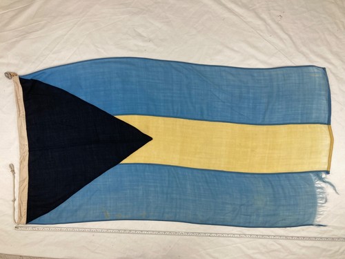 Large vintage bahamas courtesy - vintage,