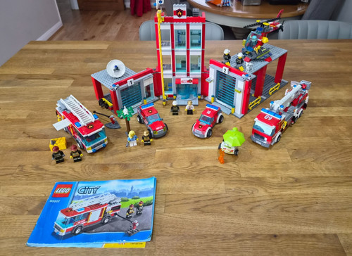 Lego city fire - fire, 60110