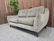 Designer Label Retro Modern