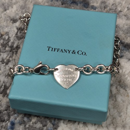 Tiffany return to - &, heart