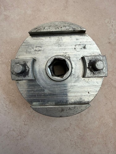 Far riveter and rivetnut - far,