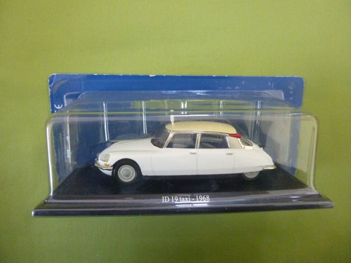 Boxed atlas citroen ds - atlas,