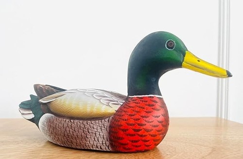 Mallard duck hand carved and - carved,