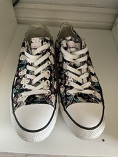 Rare Sold Out Hello Kitty Low Converse Size 8 Worn Once 